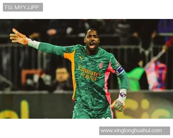 迈尼昂的崛起与挑战：从新星门将到球队核心的成长之路